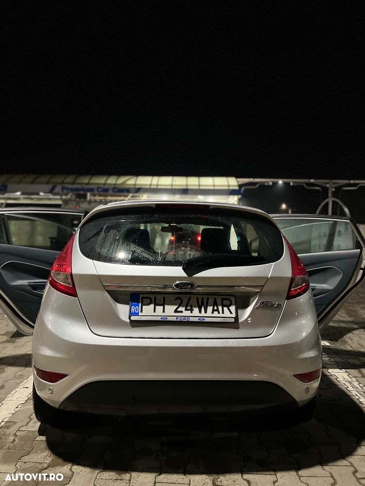 Ford Fiesta 1.6 TDCi DPF Titanium - 21