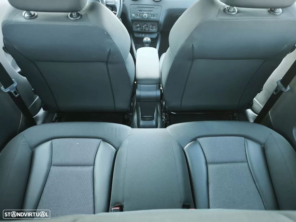 Audi A1 1.6 TDI Sport - 8