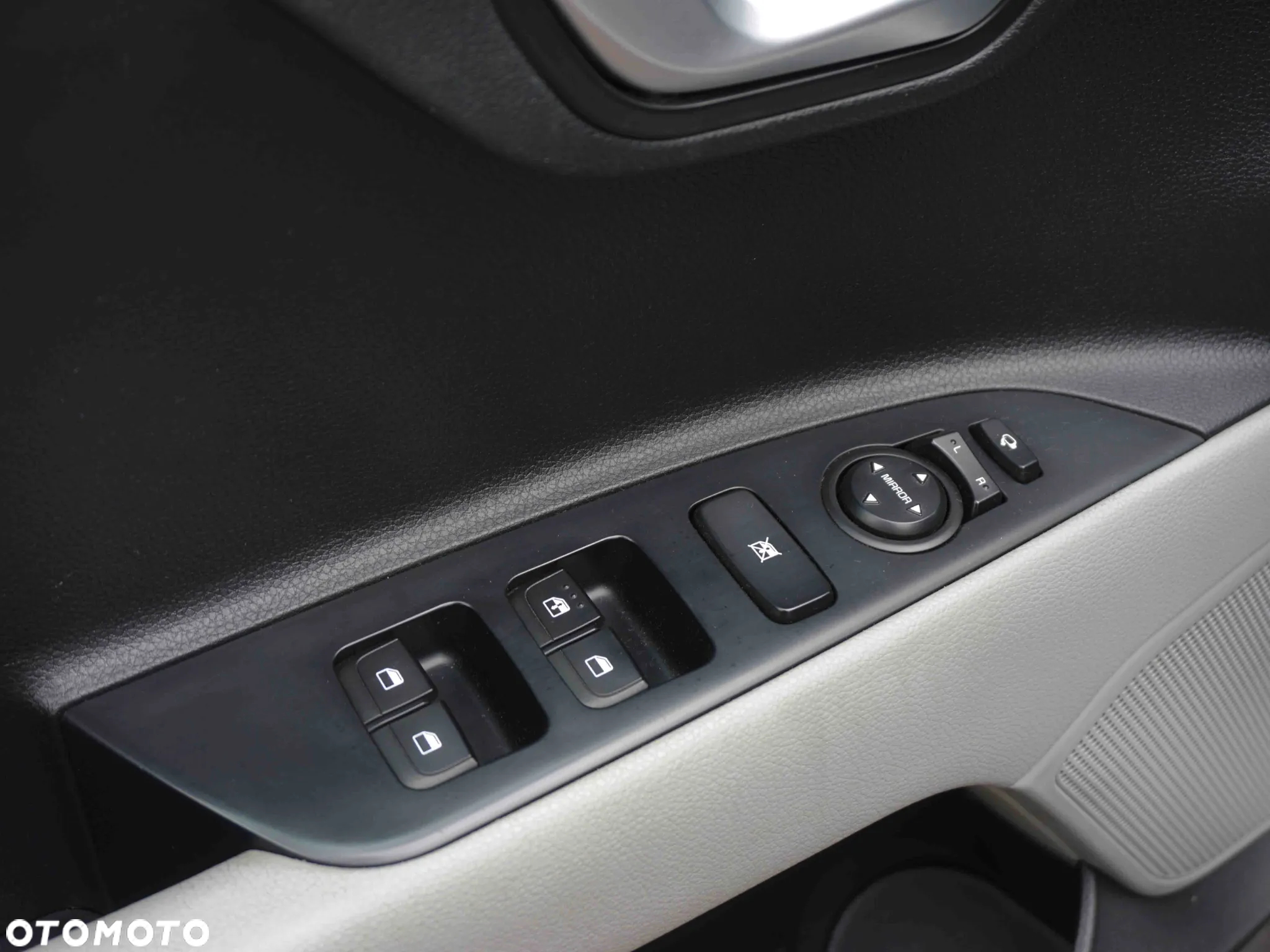 Kia Stonic 1.0 T-GDI L - 21