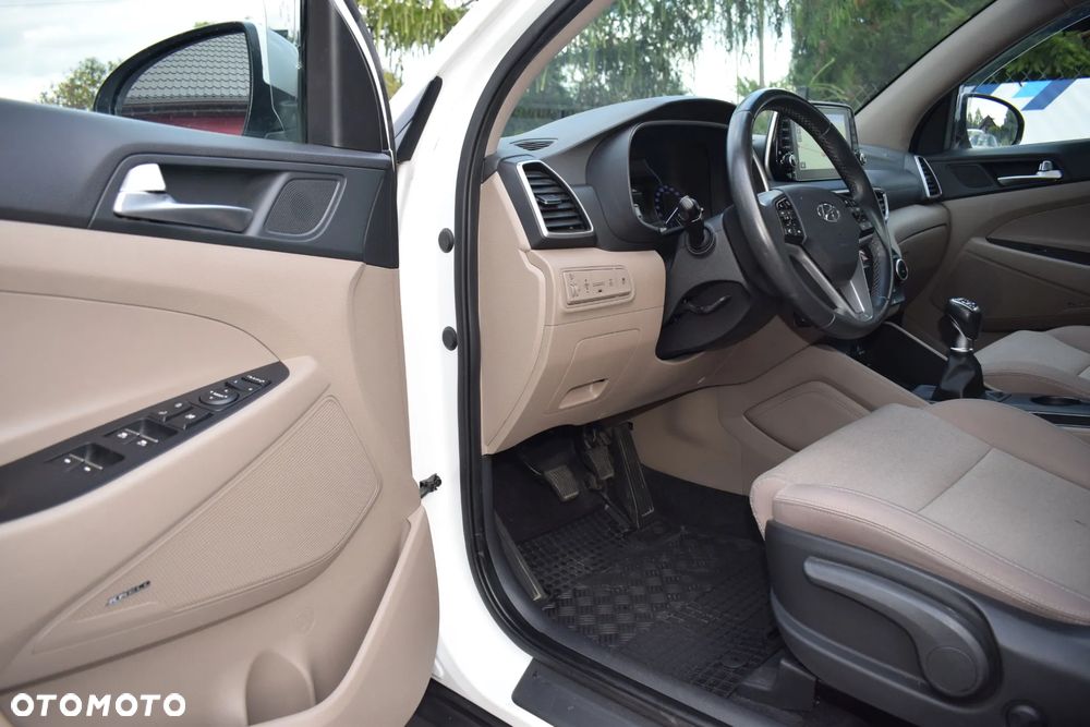 Hyundai Tucson 1.6 T-GDI GO 4WD - 6