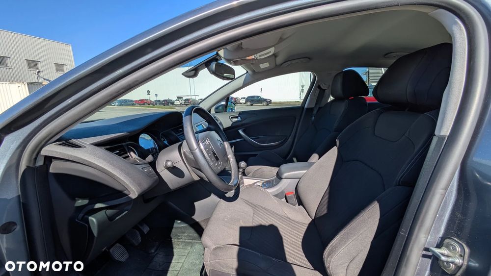 Citroën C5 2.0 HDi Confort - 24