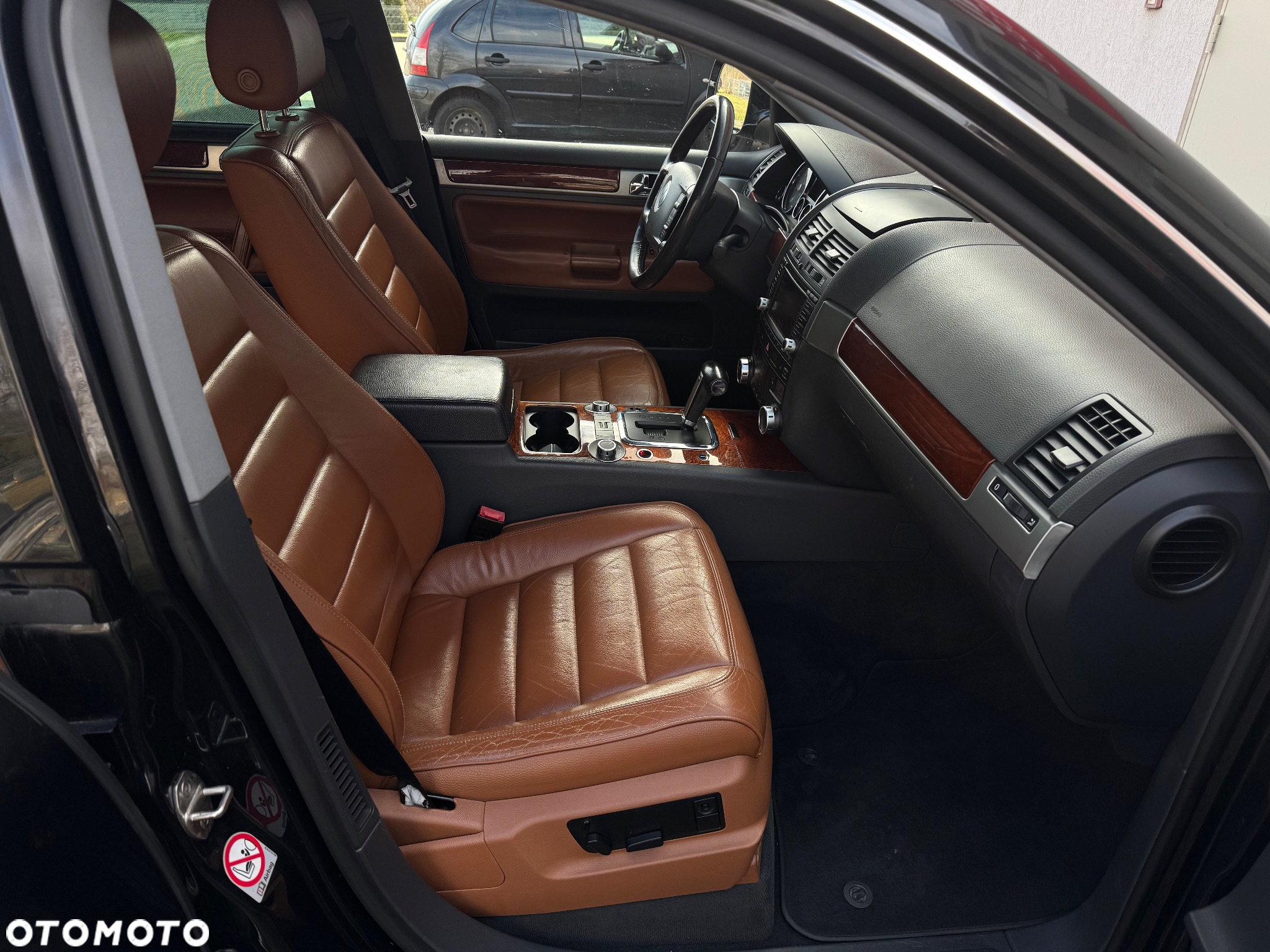 Volkswagen Touareg - 35