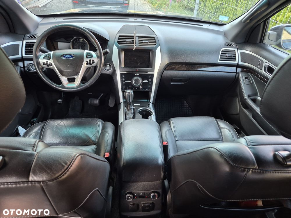 Ford Explorer - 7