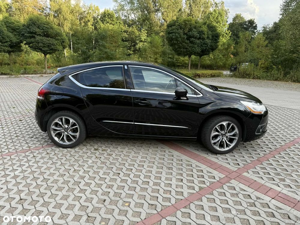 Citroën DS4 1.6 THP SportChic - 4