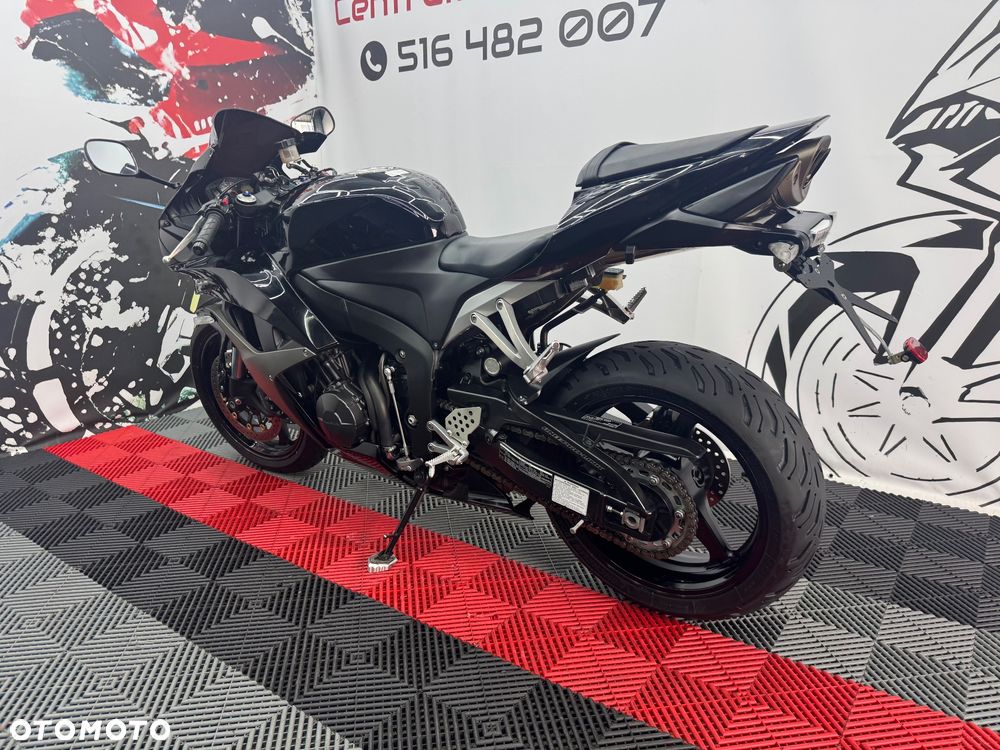 Honda CBR - 6