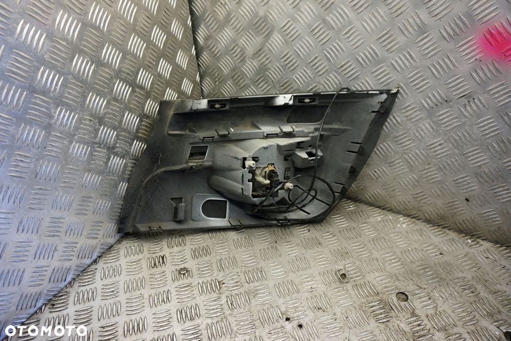 ZAŚLEPKA RAMKA KRATKA HALOGENU 3008 I PRAWA PEUGEOT 2009-2013 - 2