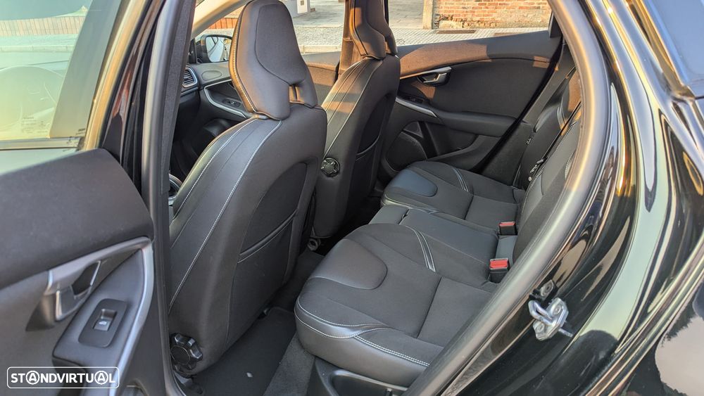 Volvo V40 2.0 D2 Momentum - 7