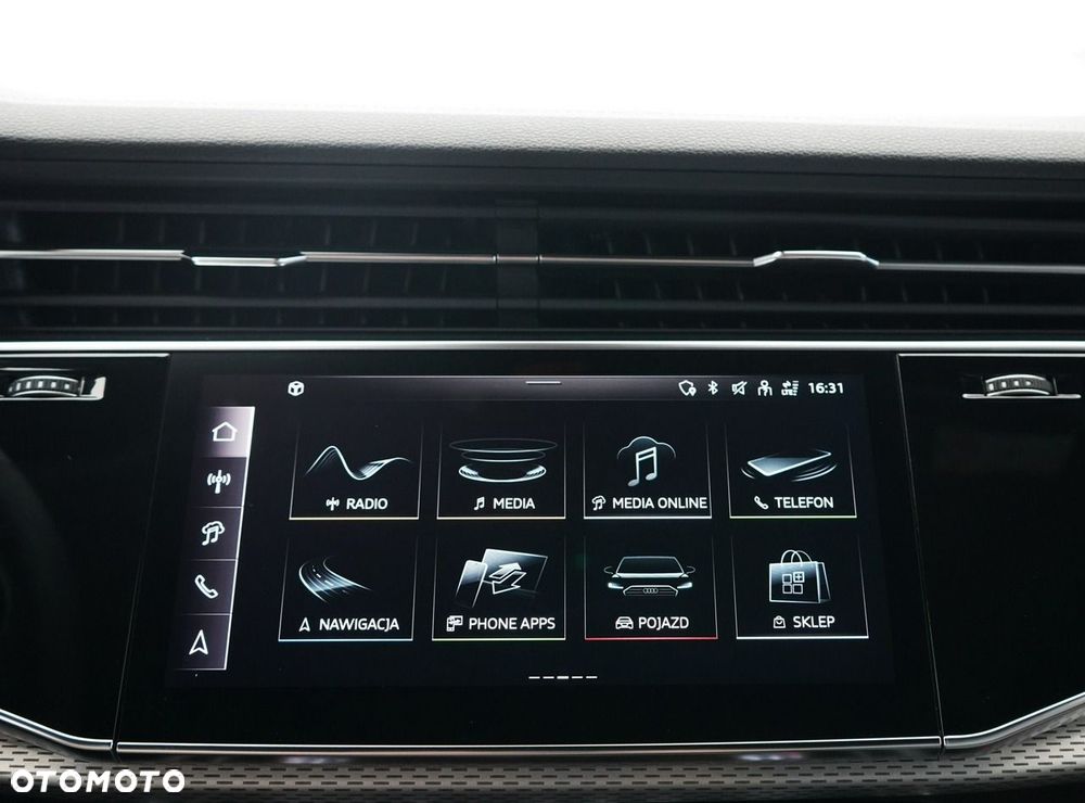 Audi SQ8 - 32