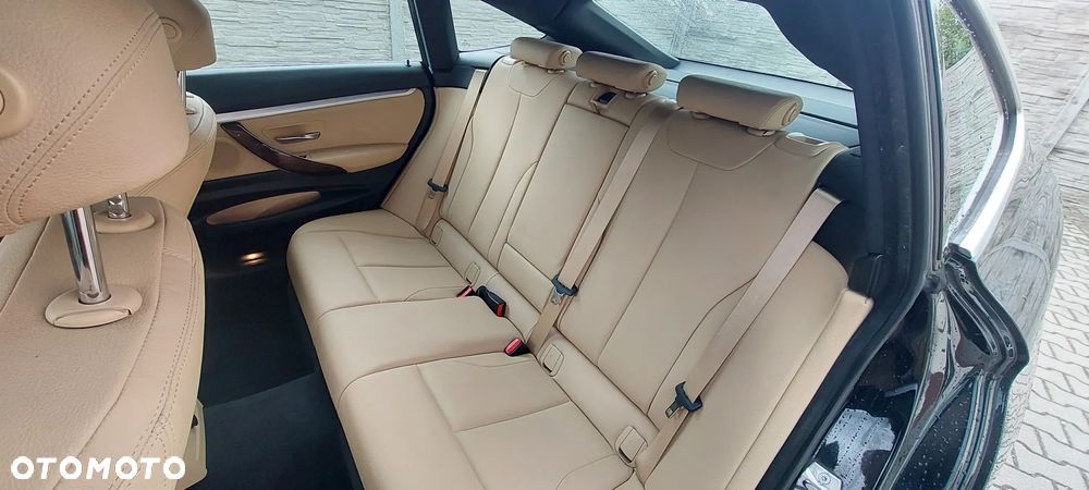 BMW 3GT 330i xDrive Sport Line - 13