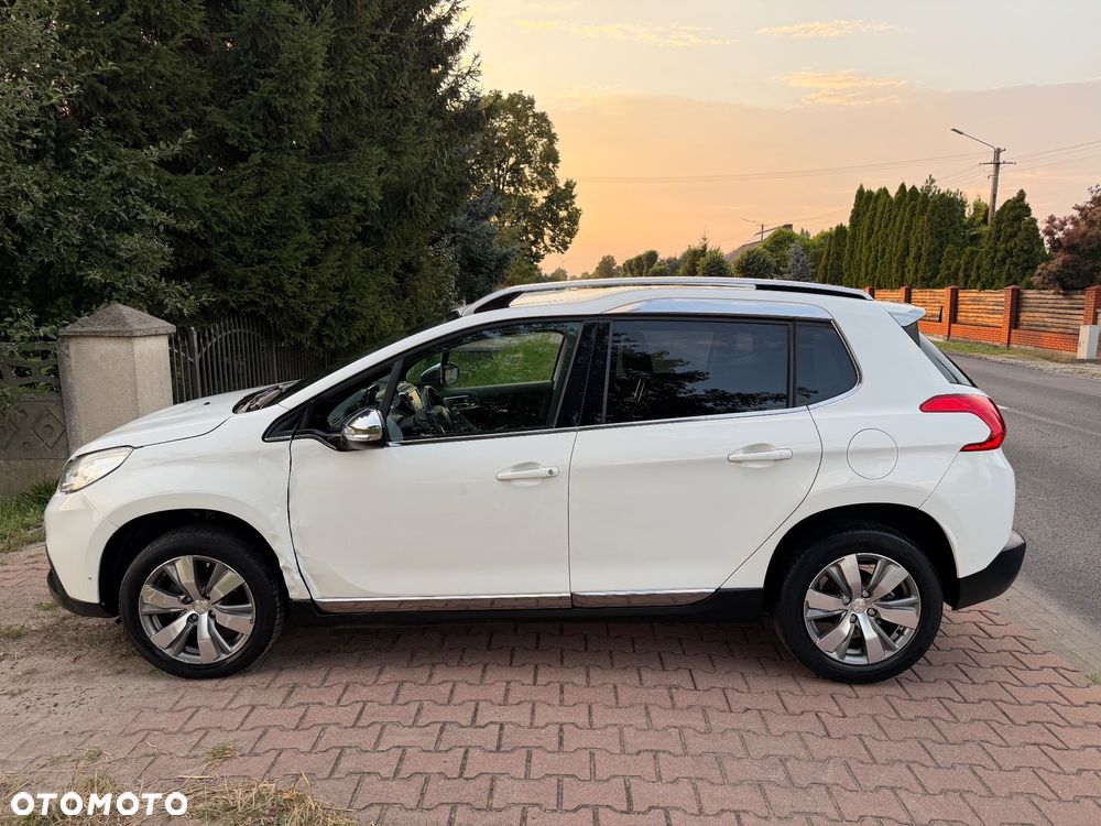 Peugeot 2008 1.6 e-HDi Allure S&S - 7
