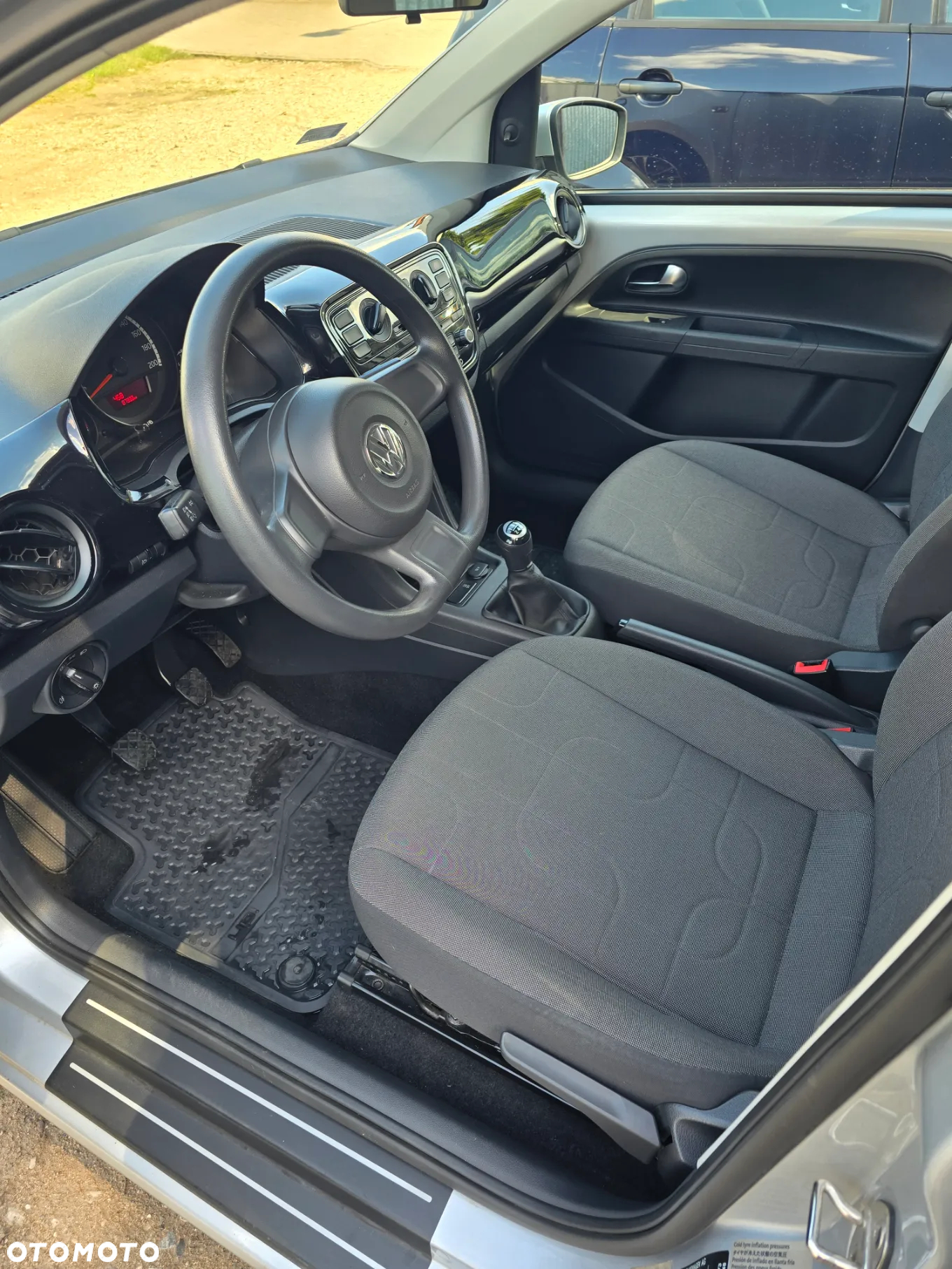 Volkswagen up! 1.0 street - 9