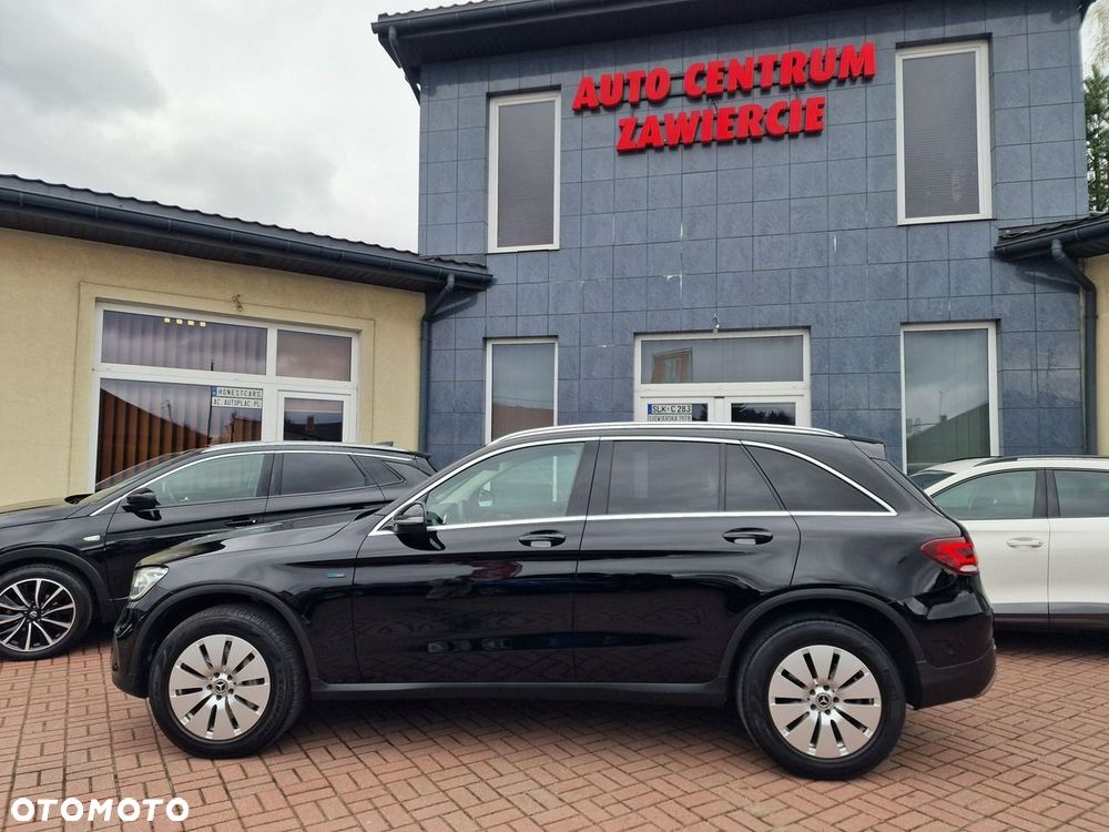 Mercedes-Benz GLC 300 e PHEV 4-Matic Avantgarde - 5