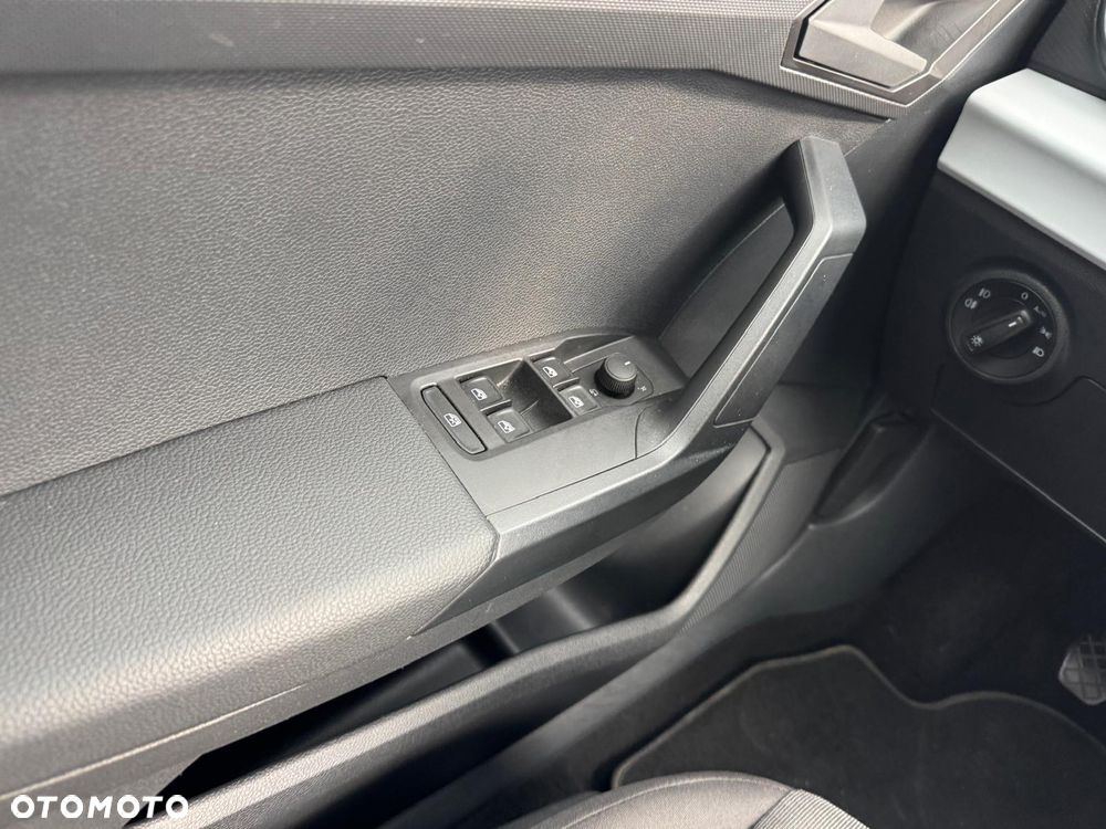 Seat Arona - 17