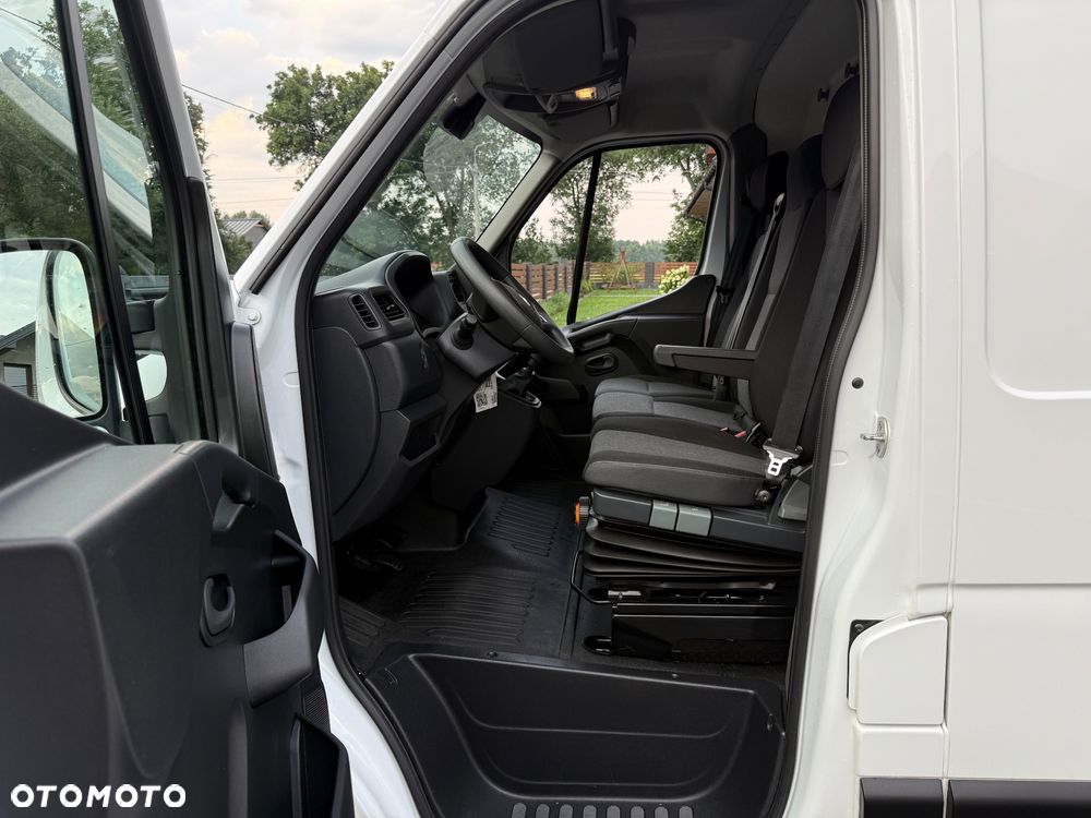 Renault Master - 18