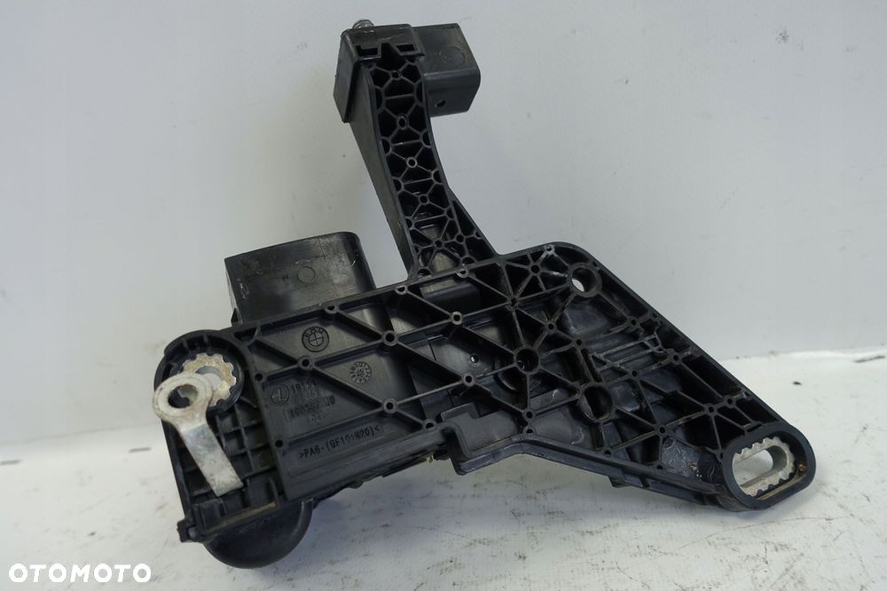 BMW F30 F31 3.0 D BEZPIECZNIK AKUMULATORA oryginał - 4