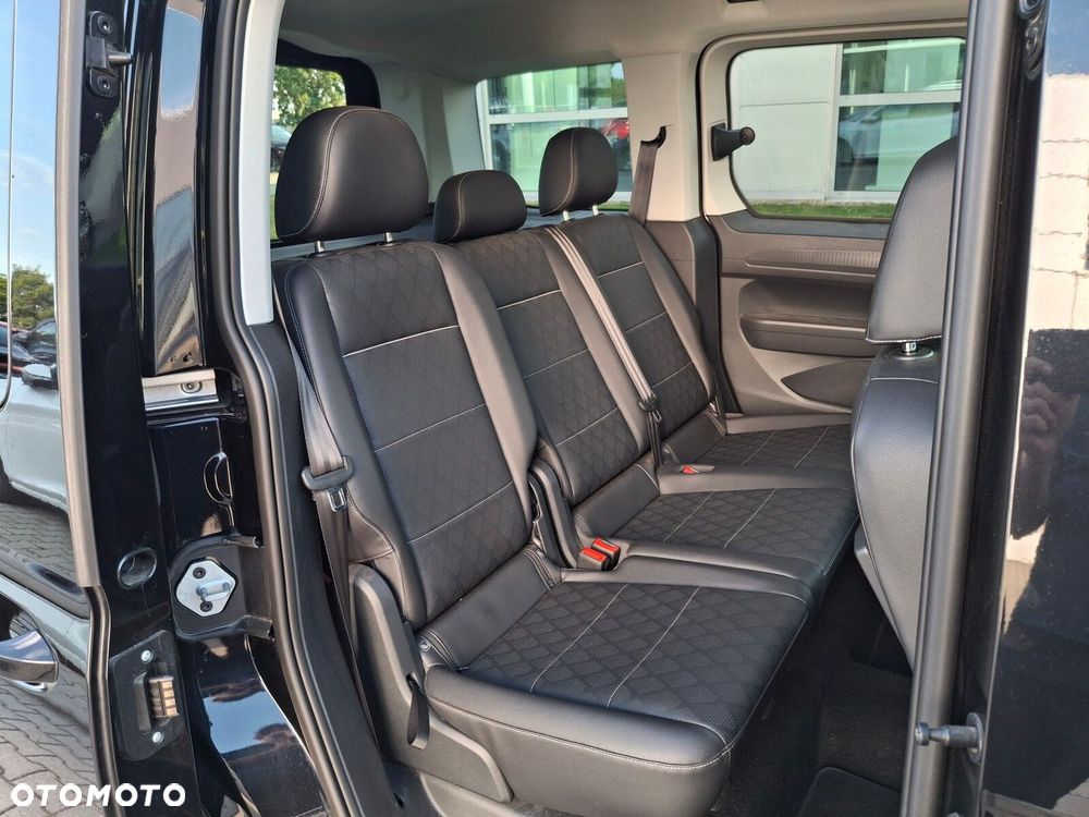 Ford Tourneo Connect - 12