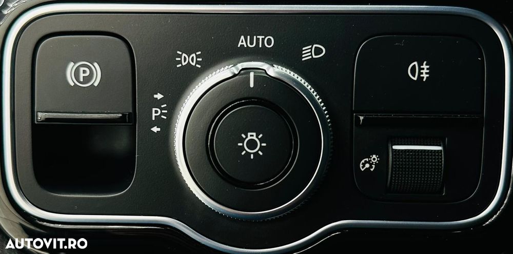 Mercedes-Benz CLA 180 d 7G-DCT Progressive - 12