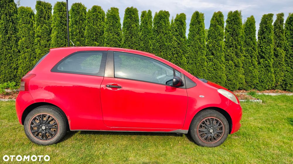 Toyota Yaris 1.0 Luna - 3