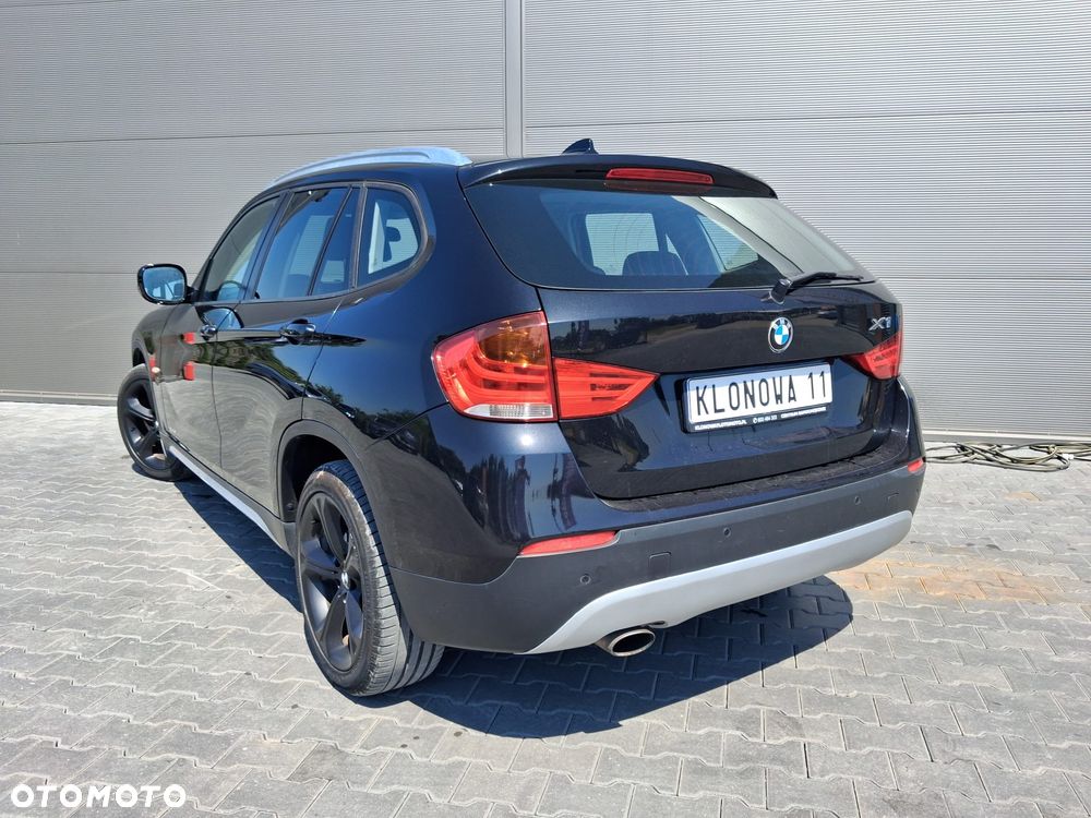 BMW X1 sDrive18i Sport Line - 7
