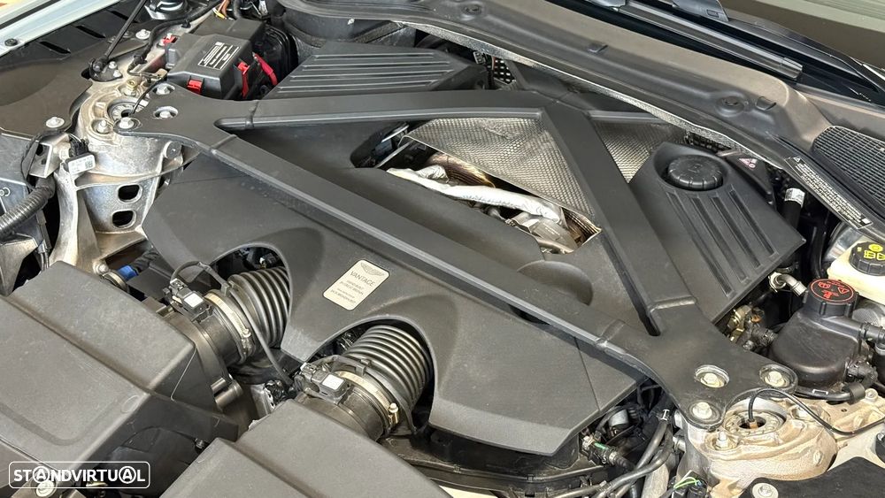 Aston Martin Vantage Coupe V8 - 51