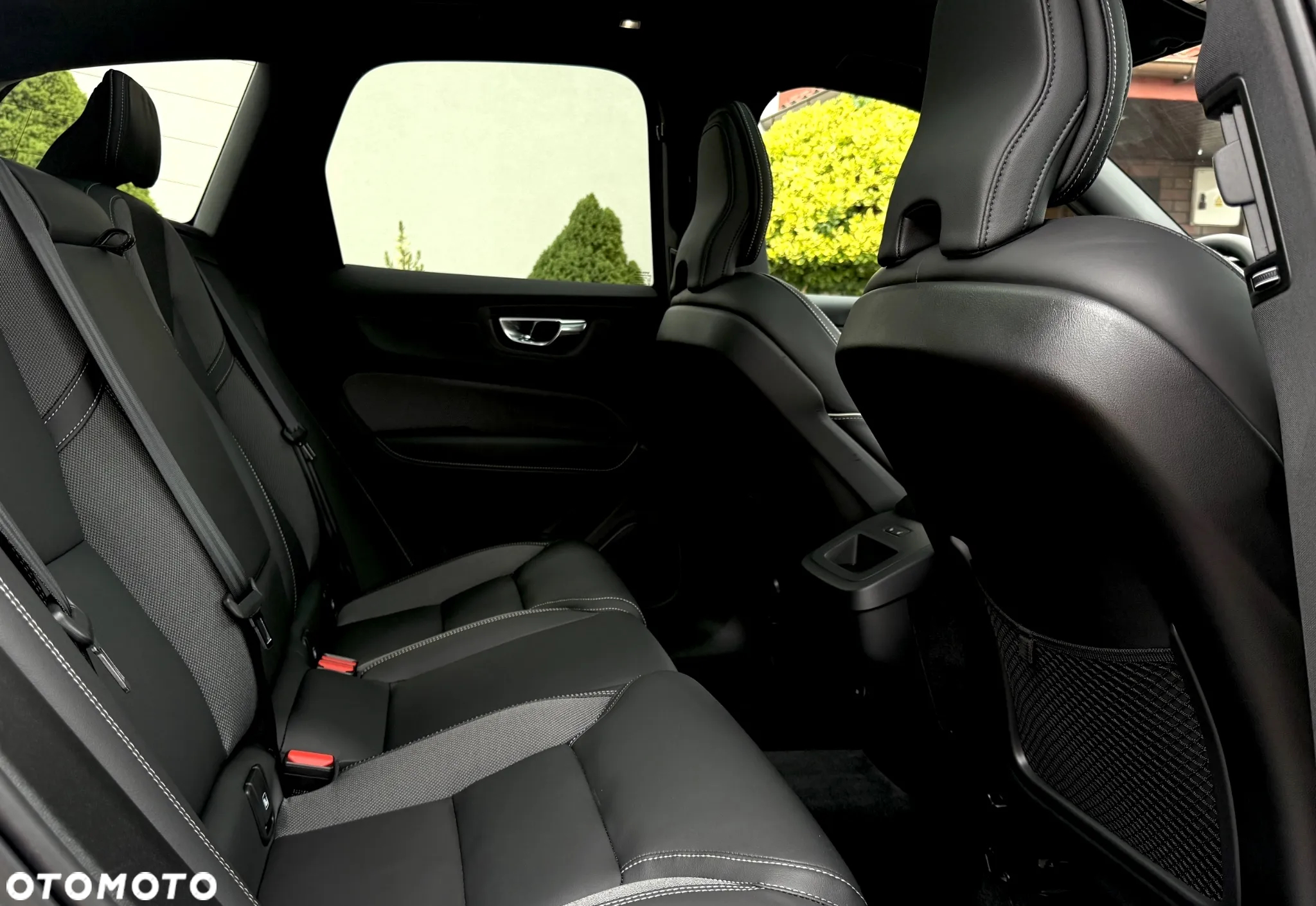 Volvo XC 60 B4 D AWD Geartronic RDesign - 11