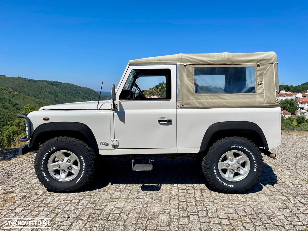 Land Rover Defender 90 2.5 Td5 Soft Top - 2