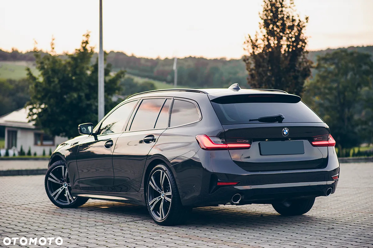 BMW Seria 3 320d Sport Line Shadow sport - 8