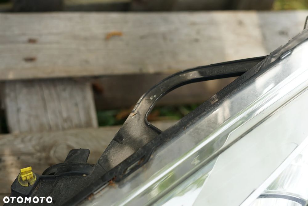 Lampa przód przednia lewa Citroen C3 II Anglik - 4
