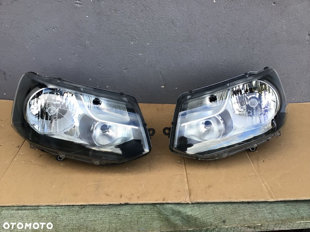 Lampa przednia lewa prawa VW T5 Lift