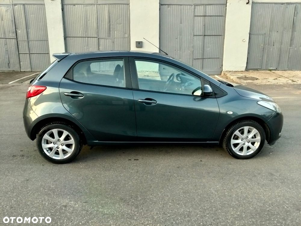 Mazda 2 - 7