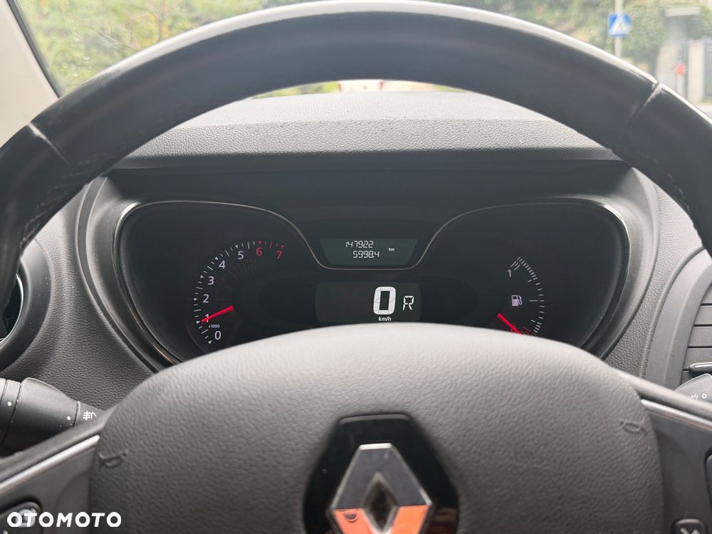 Renault Captur - 23