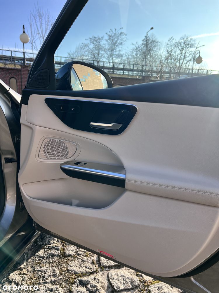 Mercedes-Benz Klasa C 200 4Matic 9G-TRONIC - 11