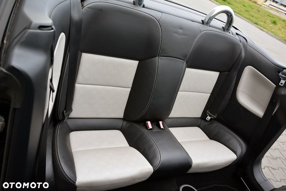 Peugeot 207 CC 1.6 HDi Sport - 23