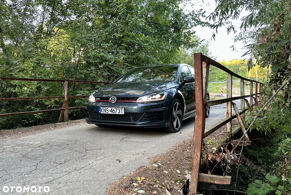 Volkswagen Golf GTI (BlueMotion Technology) DSG - 1