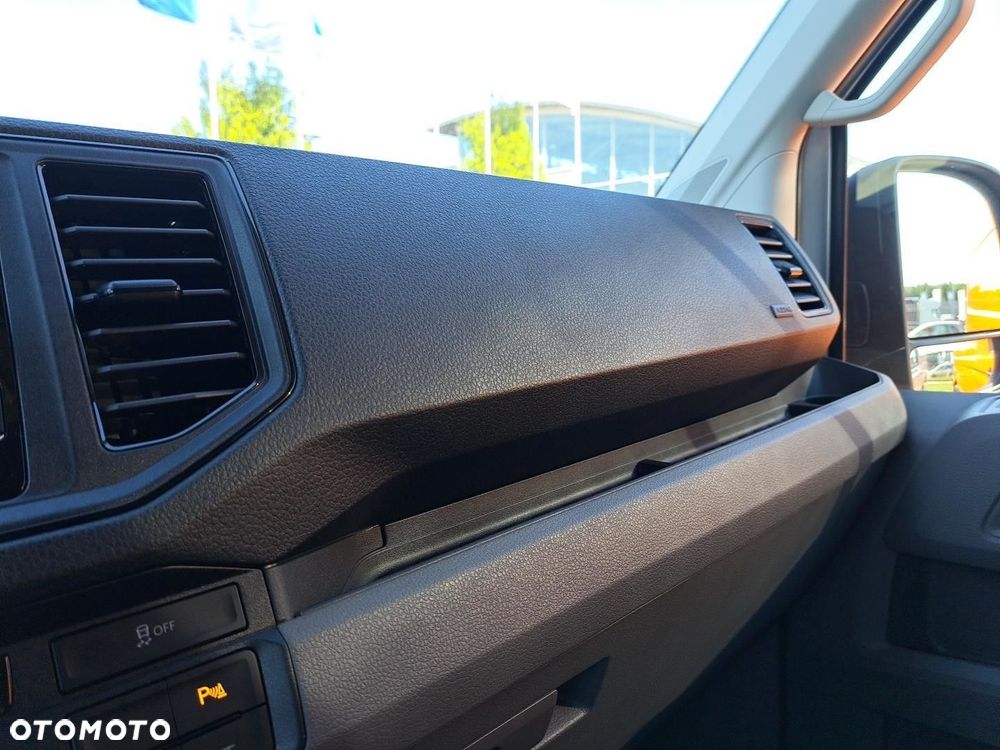 Volkswagen Crafter 35 furgon wysoki dach, 2,0 TDI 177KM, przedni, 6-bieg manualna 3640 mm, Euro 6 - 21