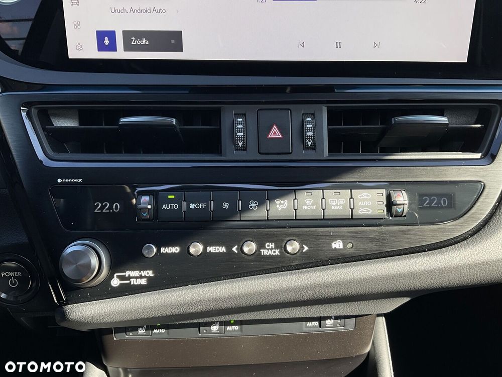 Lexus ES 300h Business Edition - 29