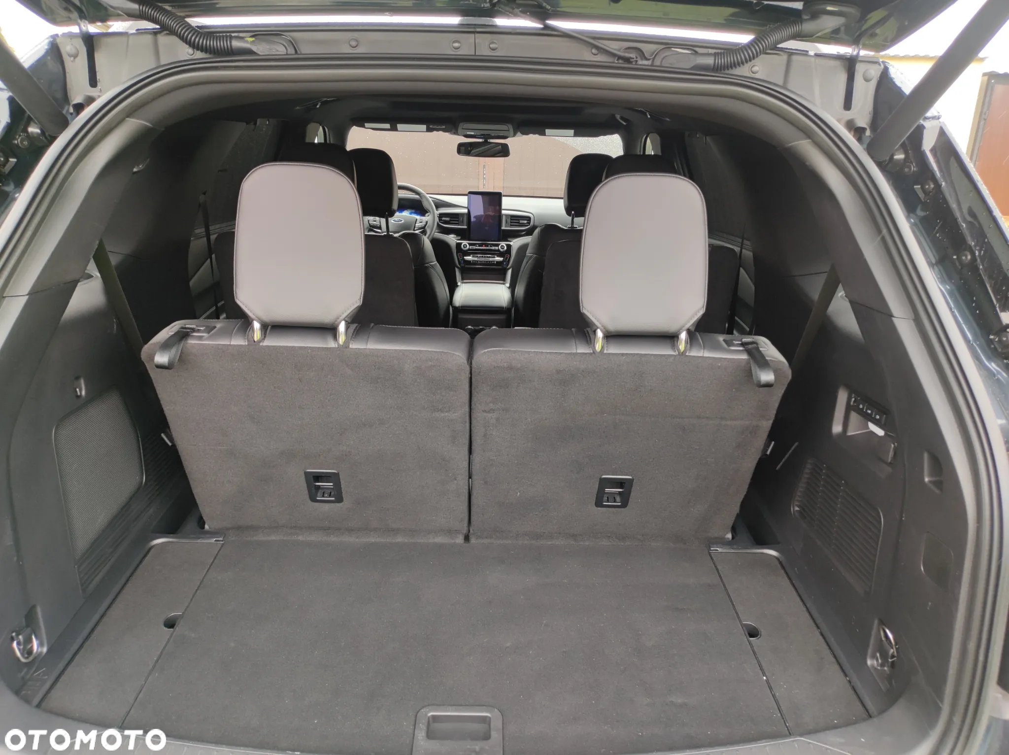 Ford Explorer - 23