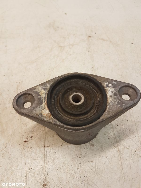 MOCOWANIE AMORTYZATORA TYŁ AUDI A4 B6 B7 A6 C6 4F0 - 3