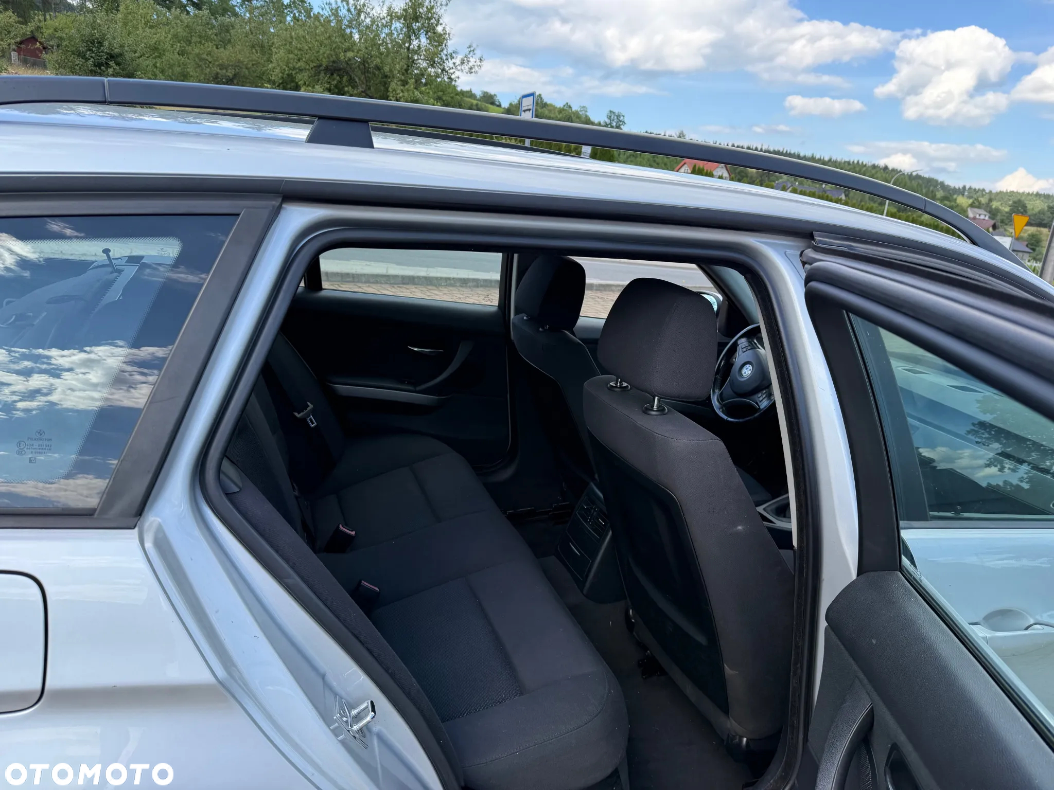 BMW Seria 3 320d DPF Touring - 13