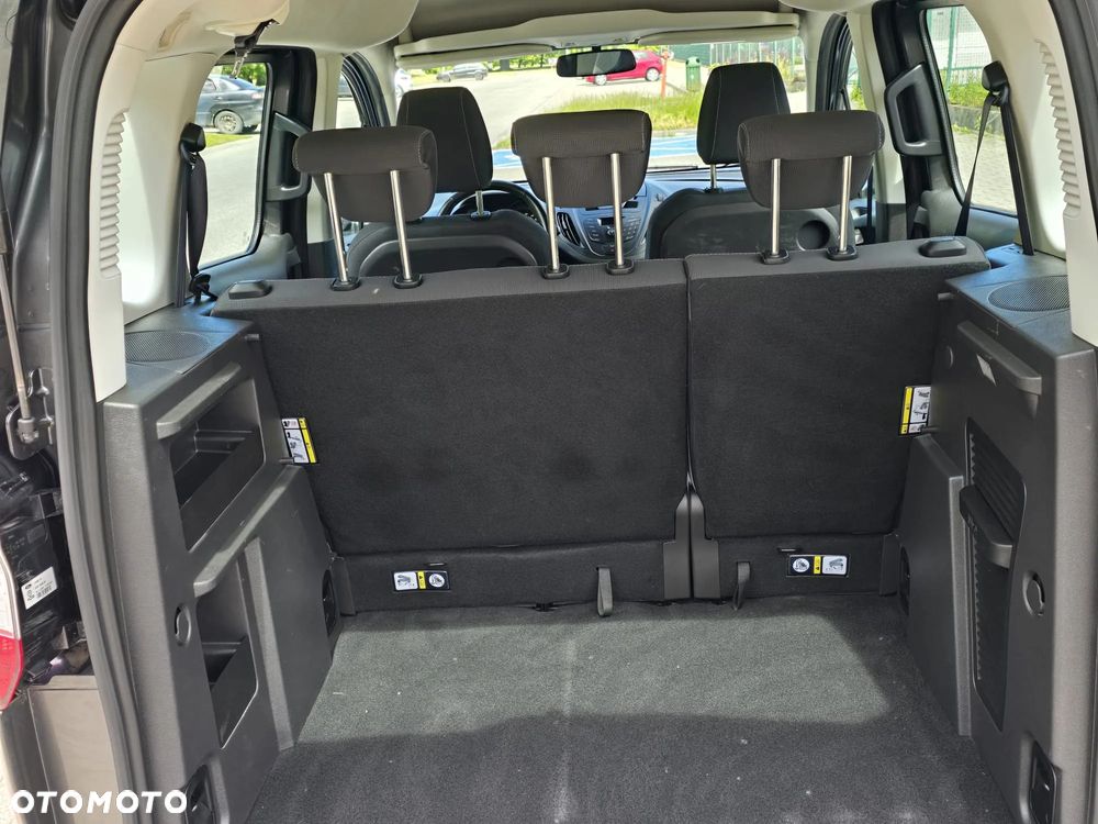 Ford Tourneo Courier 1.0 EcoBoost S&S Ambiente - 11