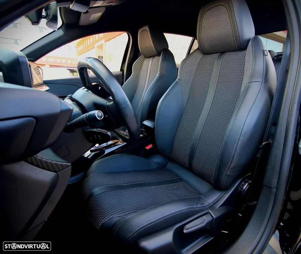 Peugeot e-208 50 kWh GT Line - 17