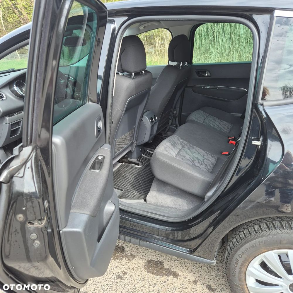 Peugeot 3008 1.6 HDi Trendy - 9