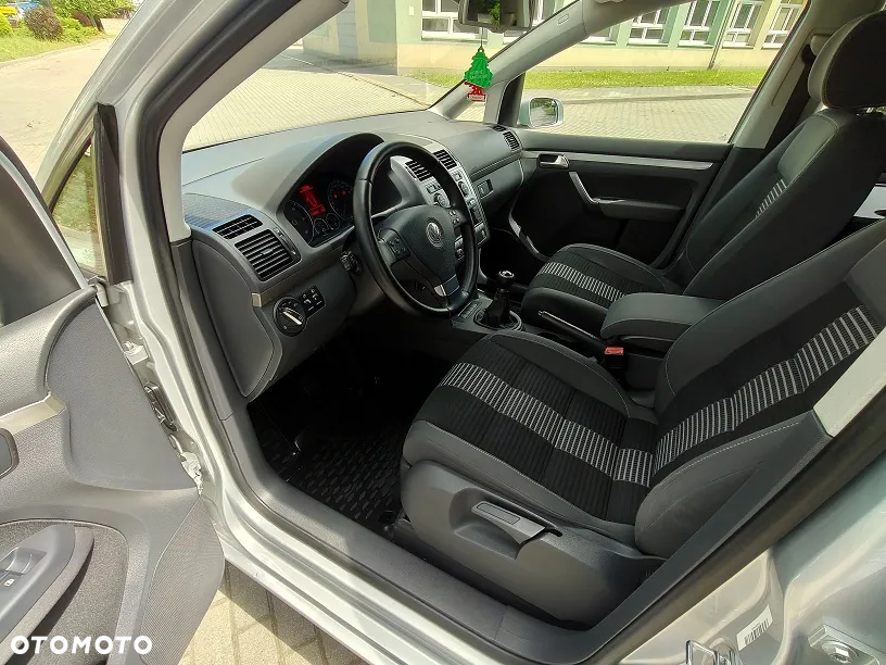 Volkswagen Touran 1.9 TDI United - 9