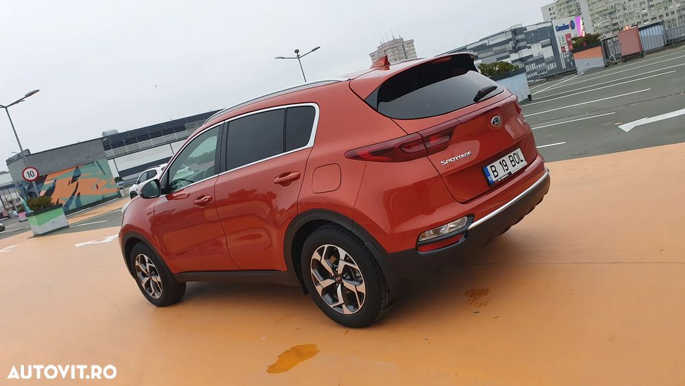 Kia Sportage 1.6 DSL MHEV 7DCT HP 4x2 Style - 4