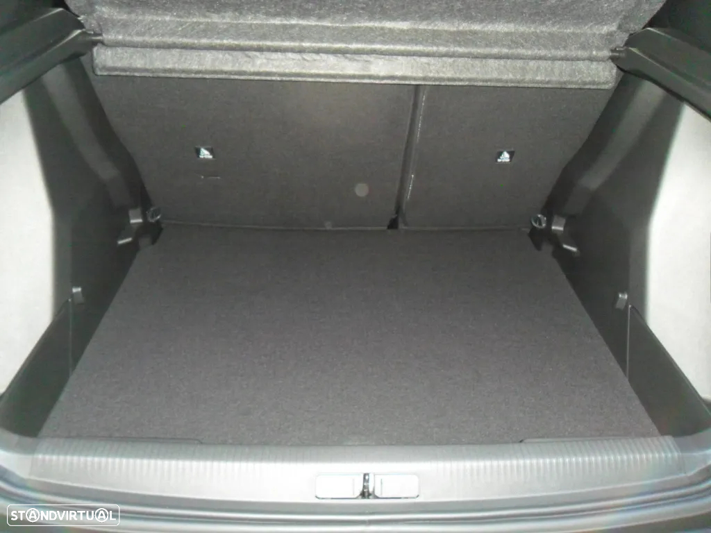 Peugeot 2008 1.2 PureTech Allure Pack - 20
