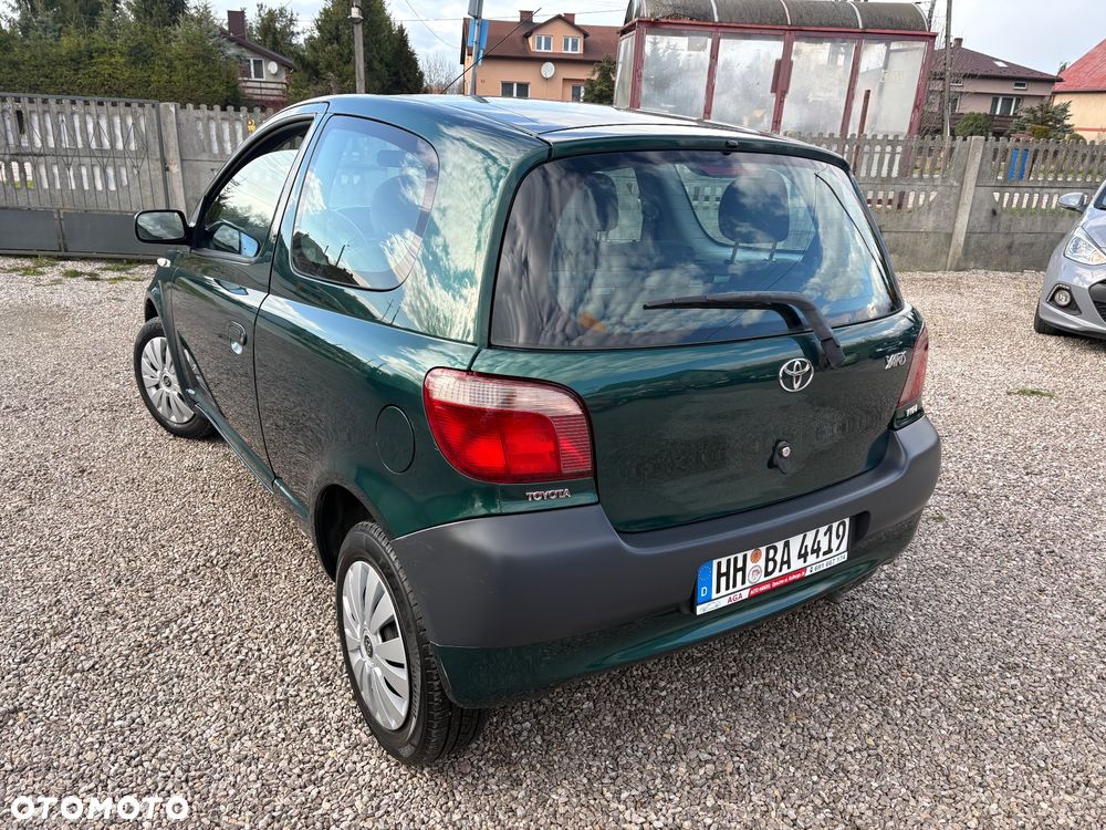 Toyota Yaris 1.0 Base - 16