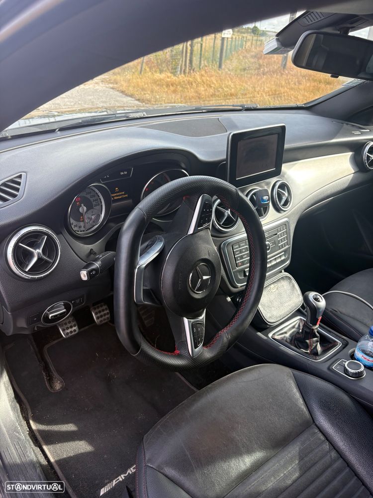 Mercedes-Benz CLA 180 d Shooting Brake AMG Line - 10