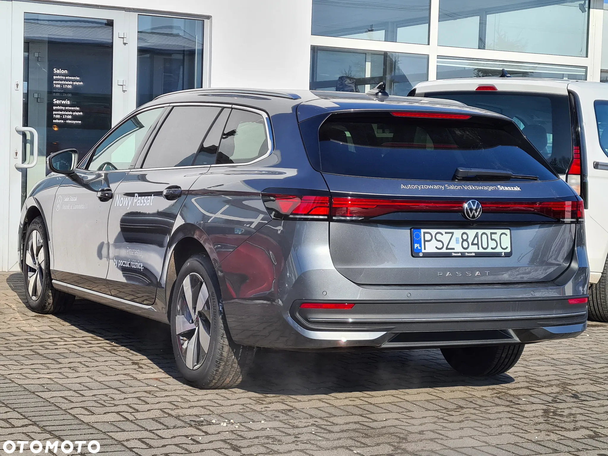 Volkswagen Passat - 4