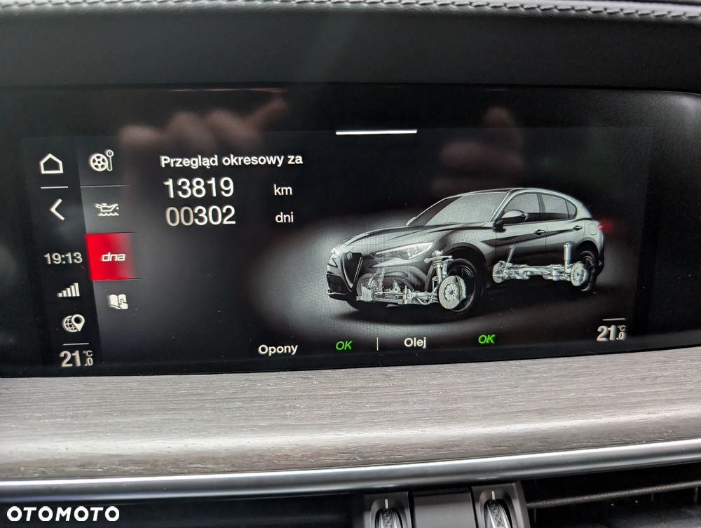 Alfa Romeo Stelvio 2.0 Turbo 16V AT8-Q4 Ti - 16