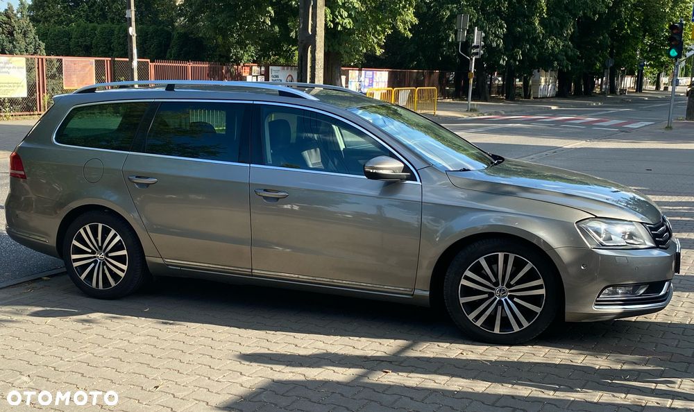 Volkswagen Passat 2.0 TDI Highline - 3